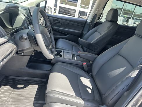 Used 2026 Honda Odyssey EX-L image 10