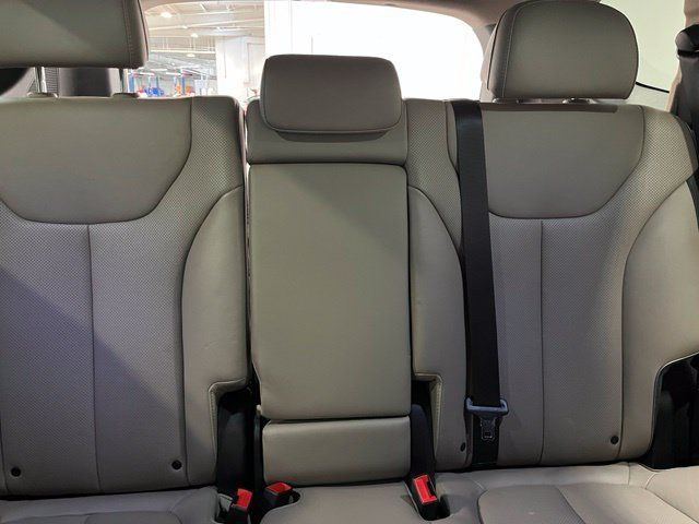 Used 2023 Hyundai Santa Fe Limited w/ Cargo Package AWD/4WD image 11