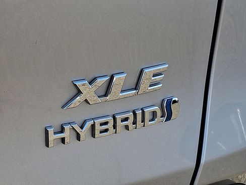 Certified 2024 Toyota RAV4 XLE image 31