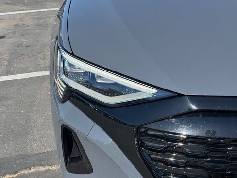 Used 2024 Audi Q8 e-tron Premium Plus w/ Premium Plus Package AWD/4WD image 4