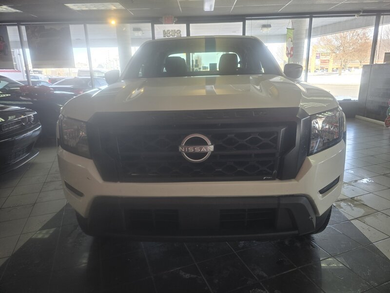 Used 2022 Nissan Frontier S RWD image 2