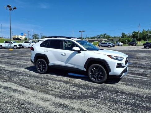 Used 2024 Toyota RAV4 Adventure AWD/4WD image 12