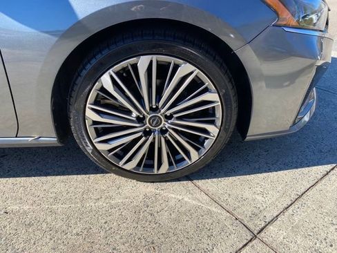 Used 2023 Nissan Altima 2.5 SL image 24