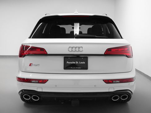 Used 2021 Audi SQ5 Prestige image 11