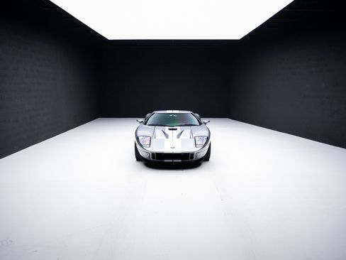 Used 2006 Ford GT image 80