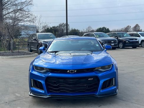 Used 2018 Chevrolet Camaro ZL1 image 2