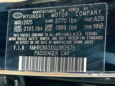 Used 2025 Hyundai Venue SEL FWD image 29