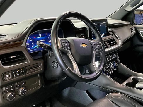 Used 2023 Chevrolet Tahoe Premier AWD/4WD image 17
