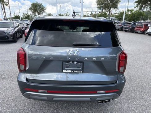 Used 2024 Hyundai Palisade SEL FWD image 3