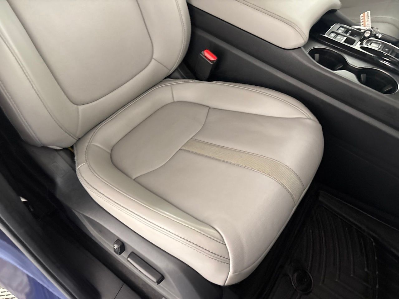 Used 2023 Honda Pilot EX-L image 36