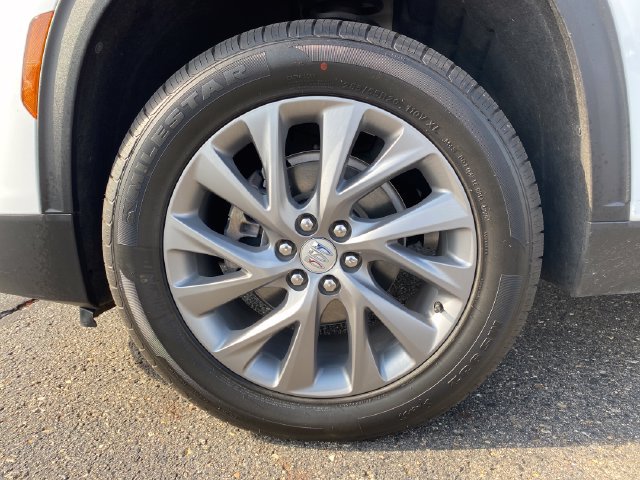 Certified 2025 Buick Enclave Preferred FWD image 24