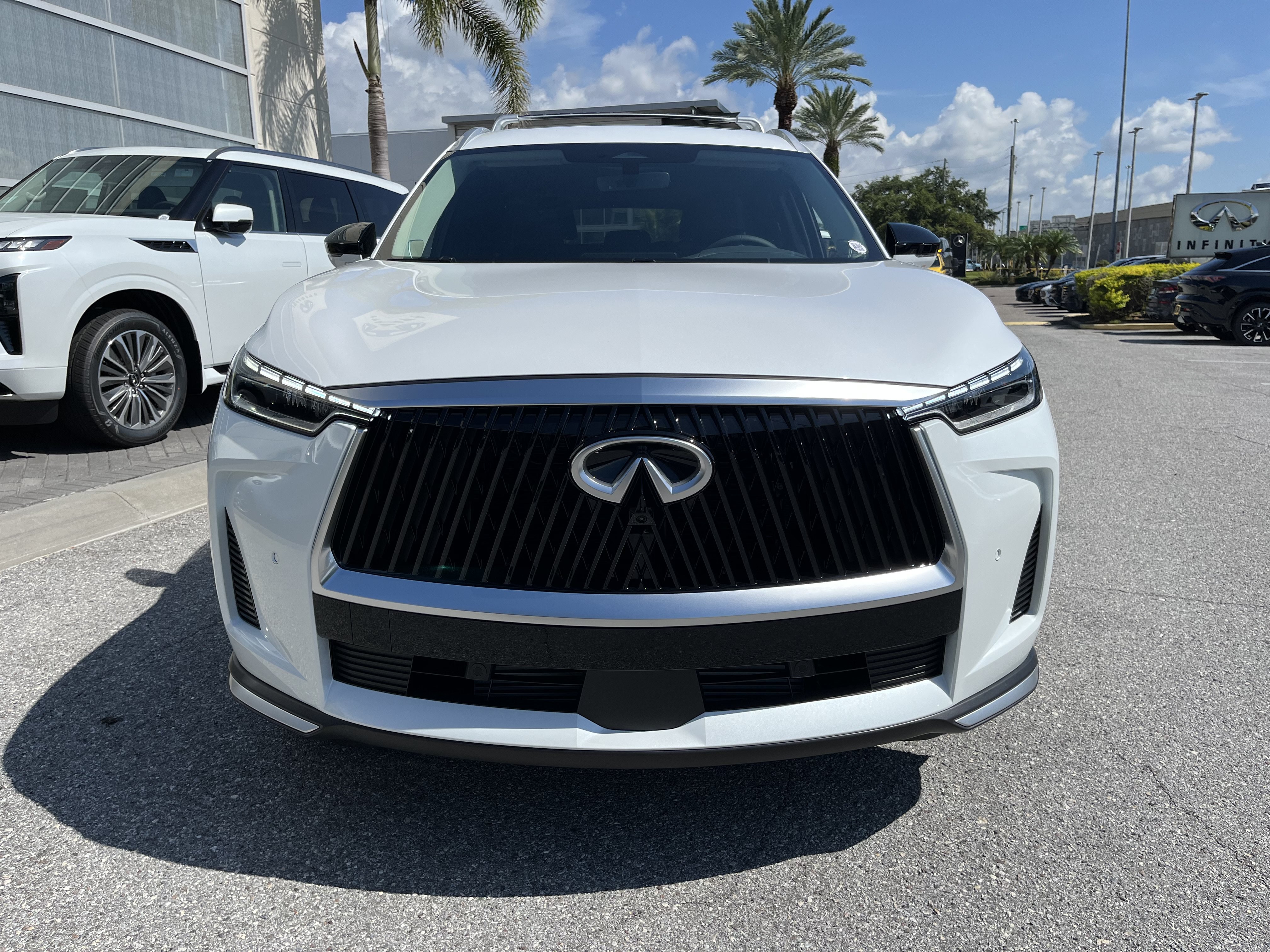 New 2027 INFINITI QX60 Luxe w/ Cargo Package FWD image 9