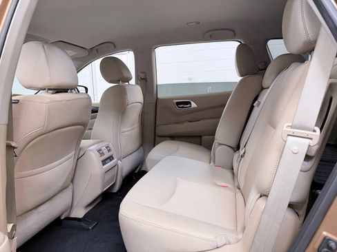 Used 2017 Nissan Pathfinder SV w/ Cargo Package FWD image 21