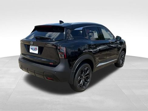 New 2026 Nissan Kicks SR FWD image 8