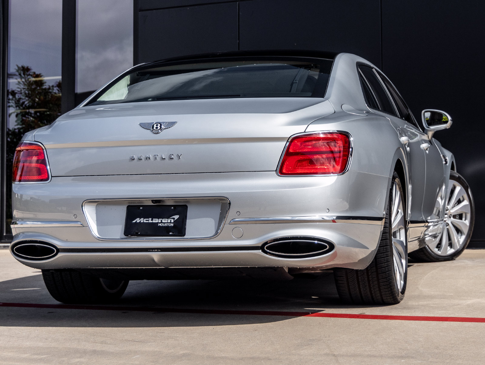 Used 2026 Bentley Flying Spur V8 AWD/4WD image 8