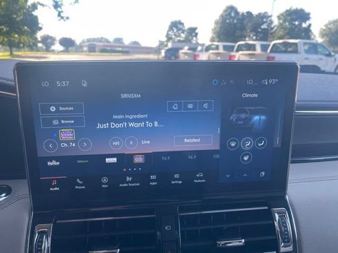 Used 2024 Lincoln Navigator L Reserve AWD/4WD image 14