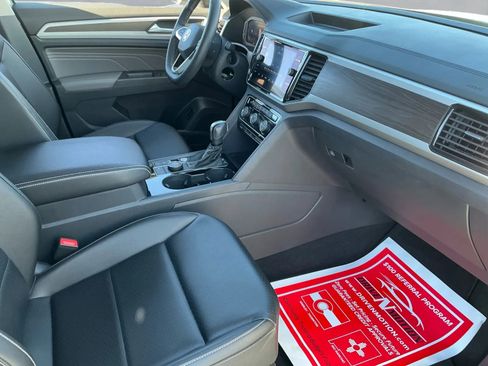 Used 2022 Volkswagen Atlas SE image 21