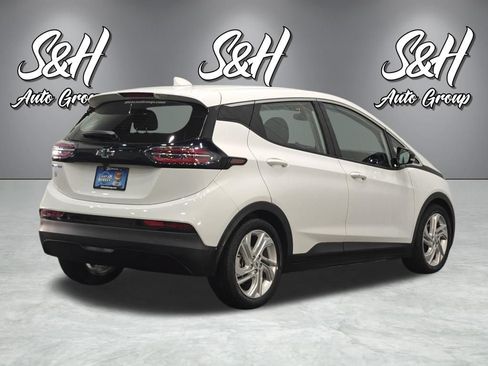 Used 2023 Chevrolet Bolt LT w/ Driver Confidence Package FWD image 17