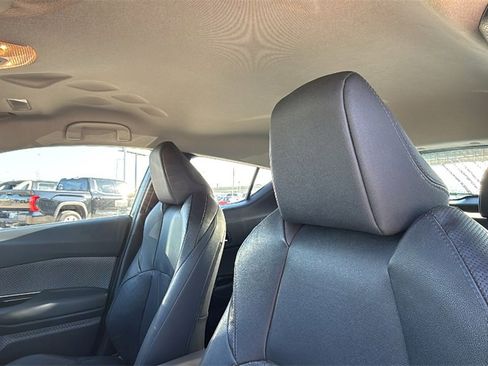 Used 2021 Toyota C-HR Limited image 15