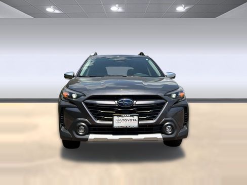 Used 2025 Subaru Outback Touring AWD/4WD image 5