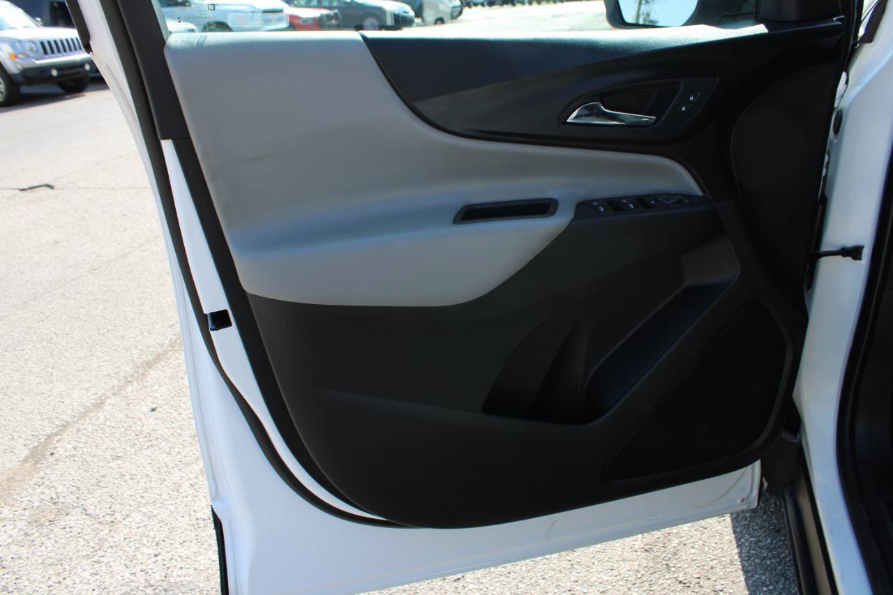 Used 2020 Chevrolet Equinox LT FWD image 15