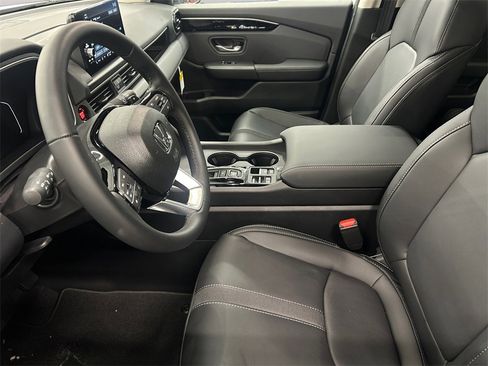 New 2025 Honda Pilot EX-L image 9