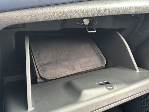 Used 2024 Nissan Versa SV w/ Trunk Package image 25