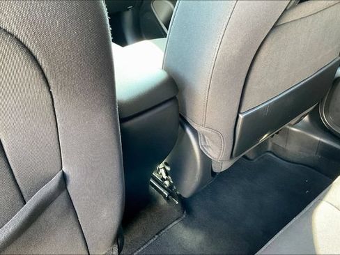 Used 2025 Chevrolet TrailBlazer LT FWD image 12