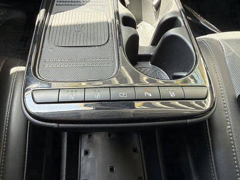 Used 2025 Hyundai Ioniq 5 SEL RWD image 23