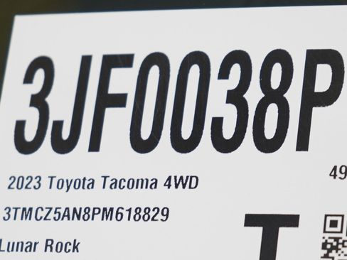 Used 2023 Toyota Tacoma TRD Sport AWD/4WD image 28