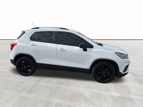 Used 2020 Chevrolet Trax LT w/ Redline Edition image 6