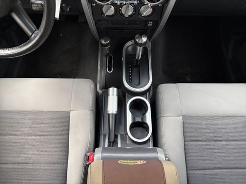 Used 2009 Jeep Wrangler X AWD/4WD image 21
