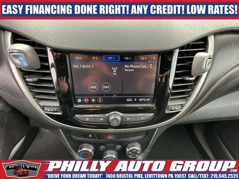 Used 2020 Chevrolet Trax LT AWD/4WD image 19