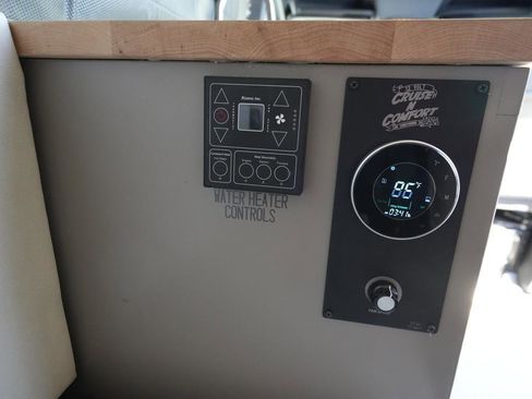 Used 2020 Mercedes-Benz Sprinter 2500 image 14