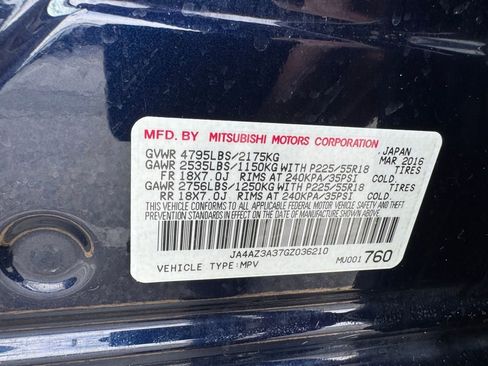 Used 2016 Mitsubishi Outlander SEL image 38