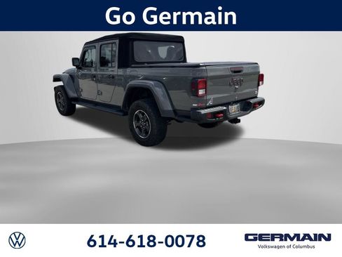 Used 2023 Jeep Gladiator Rubicon w/ Cold Weather Group AWD/4WD image 4