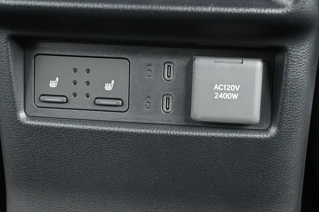 Certified 2026 Toyota 4Runner Platinum AWD/4WD image 36