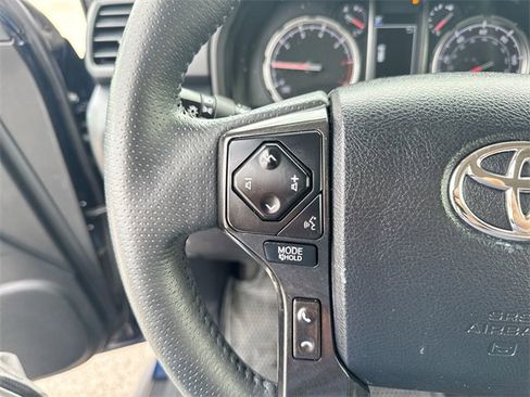 Used 2022 Toyota 4Runner TRD Off-Road Premium image 32