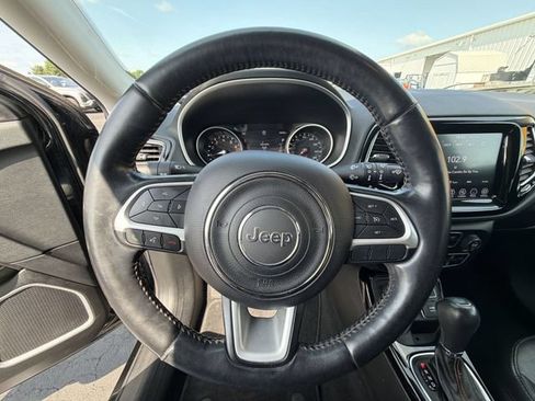 Used 2020 Jeep Compass Limited AWD/4WD image 12