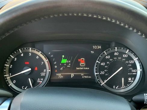 Certified 2021 Toyota Highlander XLE AWD/4WD image 32