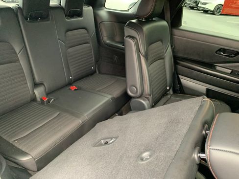 Used 2024 Nissan Pathfinder Rock Creek AWD/4WD image 32
