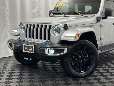 Used 2023 Jeep Wrangler Sahara w/ Cold Weather Group image 5