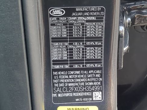 Used 2025 Land Rover Discovery Sport Dynamic SE image 49