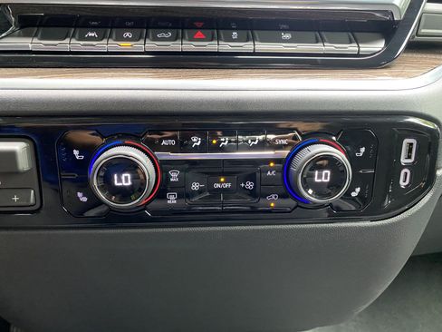 Used 2026 Chevrolet Silverado 1500 RST w/ RST Select Package AWD/4WD image 30