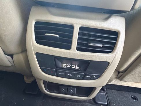 Used 2017 Acura MDX FWD image 24