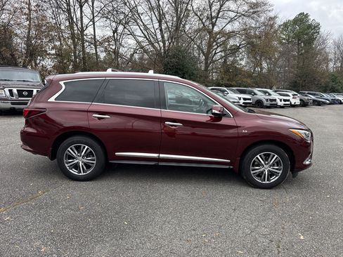 Used 2020 INFINITI QX60 Luxe w/ Essential Package image 8
