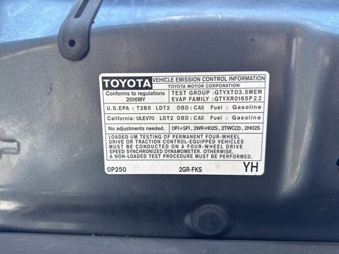 Used 2016 Toyota Tacoma TRD Sport w/ Towing Package AWD/4WD image 37