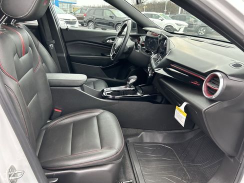 Used 2024 Chevrolet Trax RS w/ Driver Confidence Package image 13