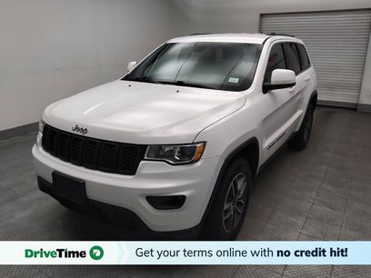Used 2020 Jeep Grand Cherokee Laredo w/ 18" Wheel & 8.4" Radio Group