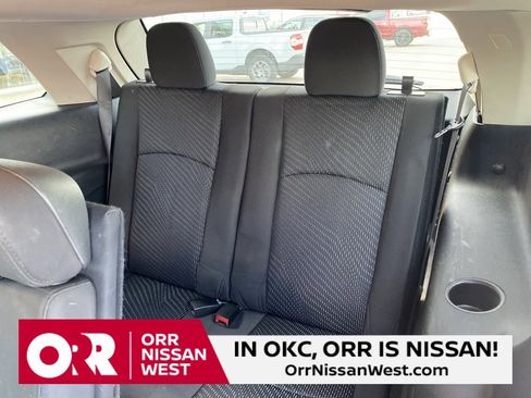 Used 2018 Dodge Journey SE w/ Popular Equipment Group image 17